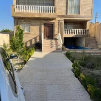 ویلا ۲۰۰ متر زمین ۱۵۰ متر بنا مهرآباد