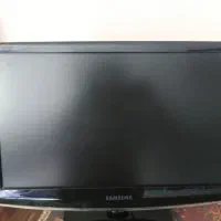 مانیتور سامسونگ و کیس کامپیوتر
