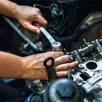استخدام کارگر نیمه ماهر مکانیکی