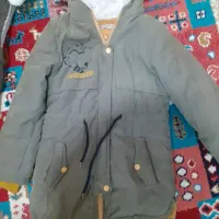 یک عدد کاپشن و پافر برای هفت و هشت ساله