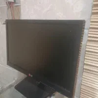 دو عدد مانیتور الجی و سامسونگ