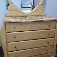 تخت میز غذا خوری و مبل راحتی