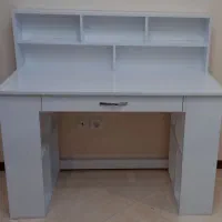 میز تحریر سالم