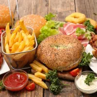 استخدام نیرو جهت کار در ساندویچی