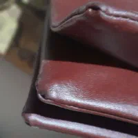 کیف|کیف، کفش، کمربند|رشت, منظریه|دیوار