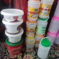 ظرف مناسب رب گوجه ترشی دبه پلاستیکی و شیشه ای|ظروف نگهدارنده، پلاستیکی، یک‌بارمصرف|ملایر, |دیوار