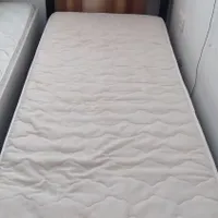 تخت نوجوان همراه با تشک