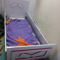 تخت نوجوان ۷۰۰ هزارتومان