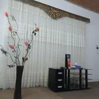 پرده همراه کتیبه