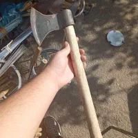 چاقو و تبر
