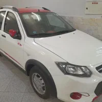 کوییک R سفید قرمز