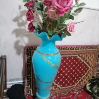 گل و گلدان باهم