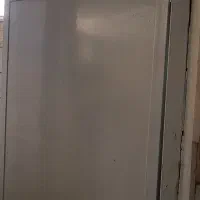 هشت عدد درب آهنی تمیز