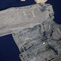 کت‌و‌شلوار‌لی بچگانه‌در‌حد‌نو