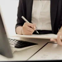 منشی خانم پاره وقت