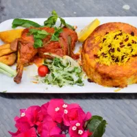 غذاپرسنلی بابهترین متریال همراه نوشابه۲۵۰