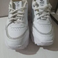 کفش|کیف، کفش، کمربند|پاکدشت, پاکدشت (مامازند)|دیوار