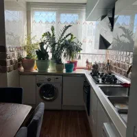 90متری-آسانسوروانباری-و-تراس-خوش-نقشه-تمیز