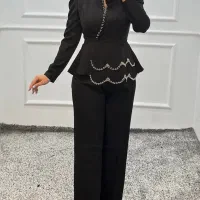 دلربا|لباس|کرج, برغان|دیوار