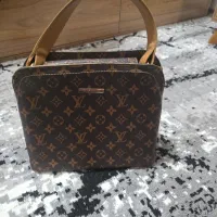 کیفا در حد نو|کیف، کفش، کمربند|مشهد, کارمندان دوم|دیوار