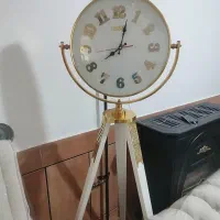 ساعت ایستاده