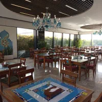 سالن کار و کانتر کار خانم رستوران حکیمیه