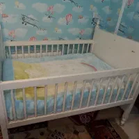 تخت نوجوان|تخت و صندلی بچه|قم, چهل درخت‎|دیوار