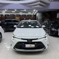 تویوتا لوین هیبرید فول صفر