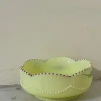 گلدان و کاسه اپالین قدیمی|کلکسیون اشیاء عتیقه|تهران, کاج|دیوار