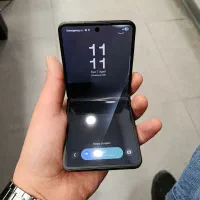 z flip7|موبایل|کرج, کوی امامیه|دیوار