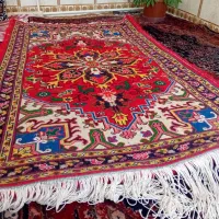 با سلام یک عدد فرش دستباف تازه از دار افتاده