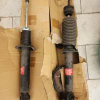 یک دست کامل کمک ماکسیما و یک جفت لول فنر عقب