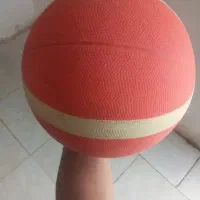 توپ بسکتبال سالمه و تمیز