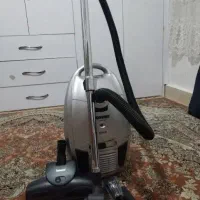 جاروبرقی کاملا سالم