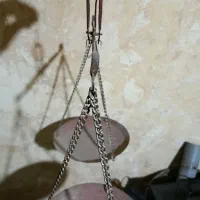 ترازوی قدیمی