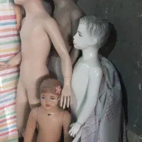 مانکن پسر بزرگ و کوچک