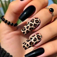 خدمات ناخن|خدمات آرایشگری و زیبایی|میانه, |دیوار