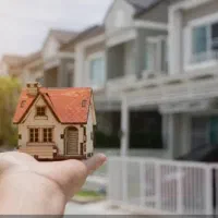 معاوضه-اپارتمان-با-زمین-کلنگی