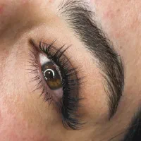 اکستنشن مژه و لیفت ابرو|خدمات آرایشگری و زیبایی|شیراز, فضل‌آباد|دیوار