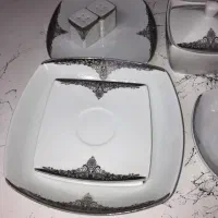 چینی ۱۲ نفره نو و اکبند مناسب جهیزیه هست