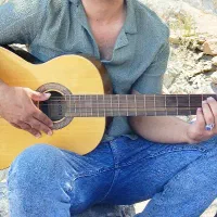 آموزش گیتار و موسیقی