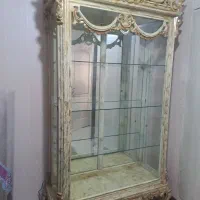 کمد ویترینی یا قاب اینه