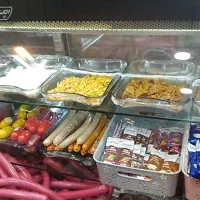 به یک نیمه ماهر اغذیه نیازمندیم