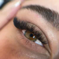 خدمات اکستنشن مژه