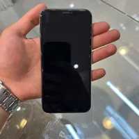 اپل iPhone X با حافظهٔ ۲۵۶ گیگابایت