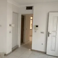 خانم جهت نظافت