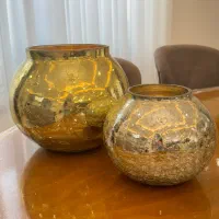 دو عدد گلدان دکوری زیبا طلایی و نقره ای