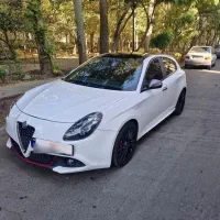 الفارومیو جولیتا ۲۰۱۷ داخل قرمز ۲برگ سند زیر قیمت|خودرو سواری و وانت|تهران, وردآورد|دیوار