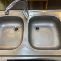 سینک ظرفشویی به همراه شیرآب