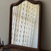 قاب آینه چوبی